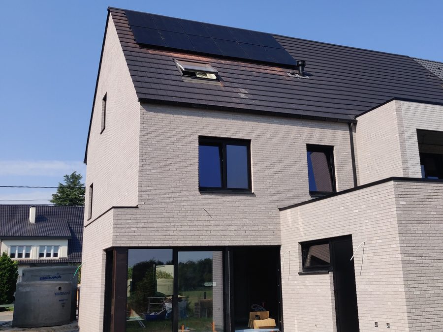 Zonnepanelen installatie